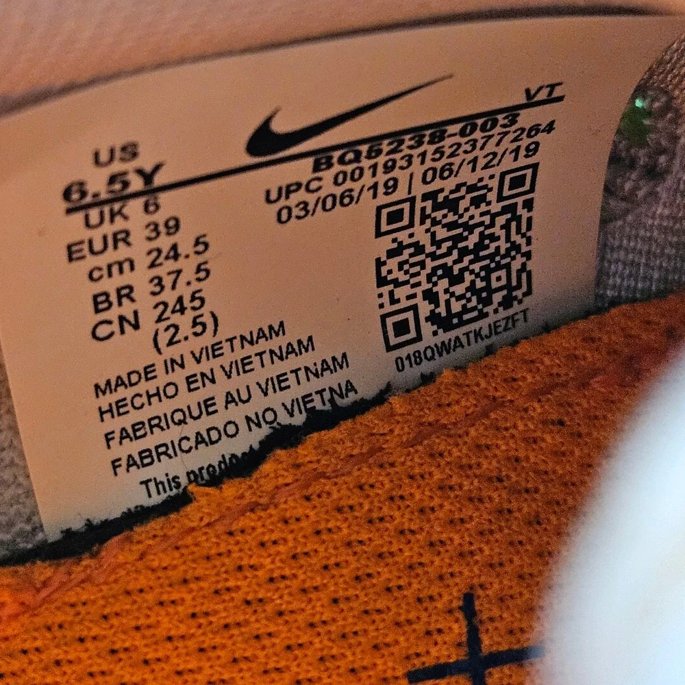 Nike Air VaporMax Flyknit 3‎ Kids Atmosphere Grey Electric Green Size 6.5Y